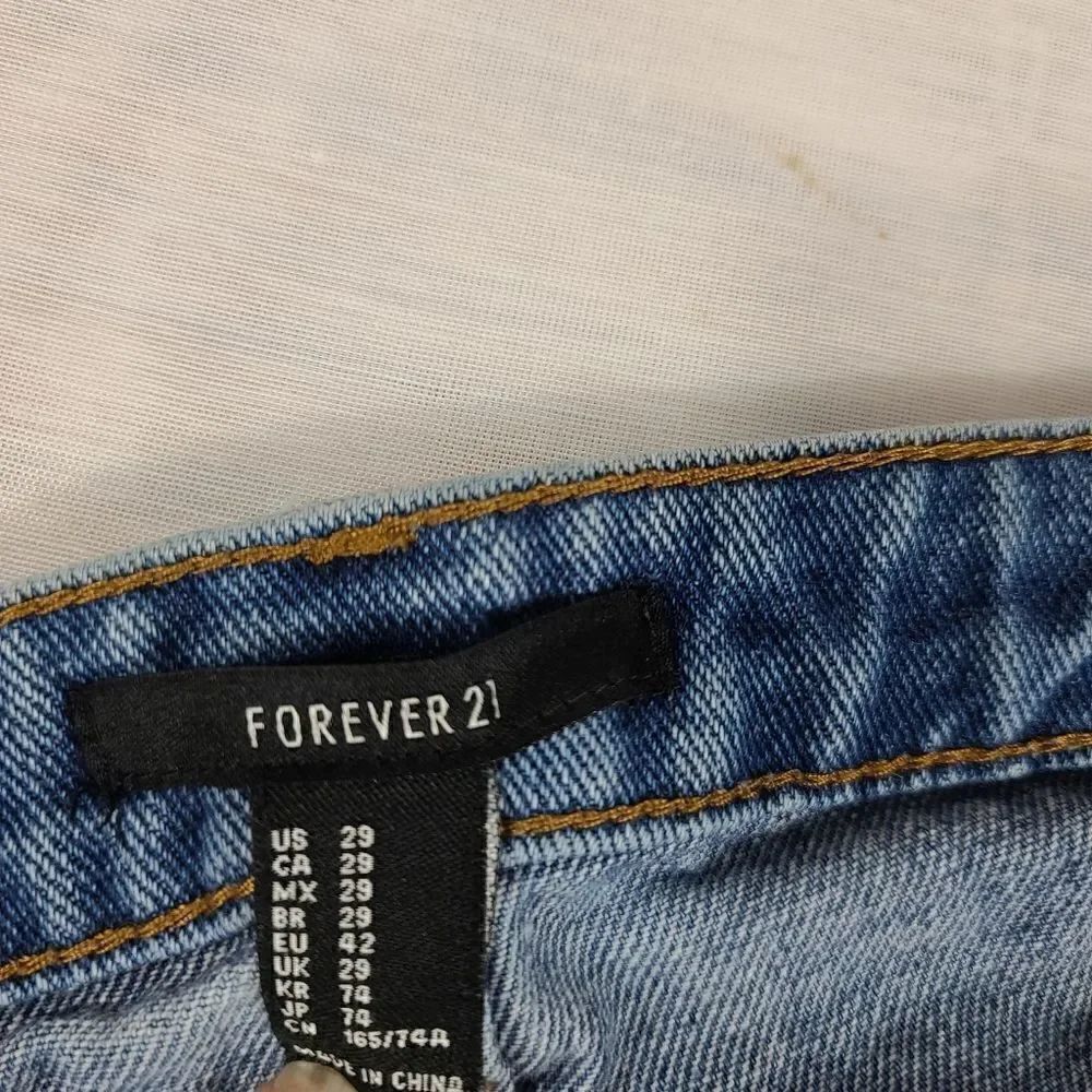 Forever 21 Stone Washed Distressed Shorts - Picture 7 of 7